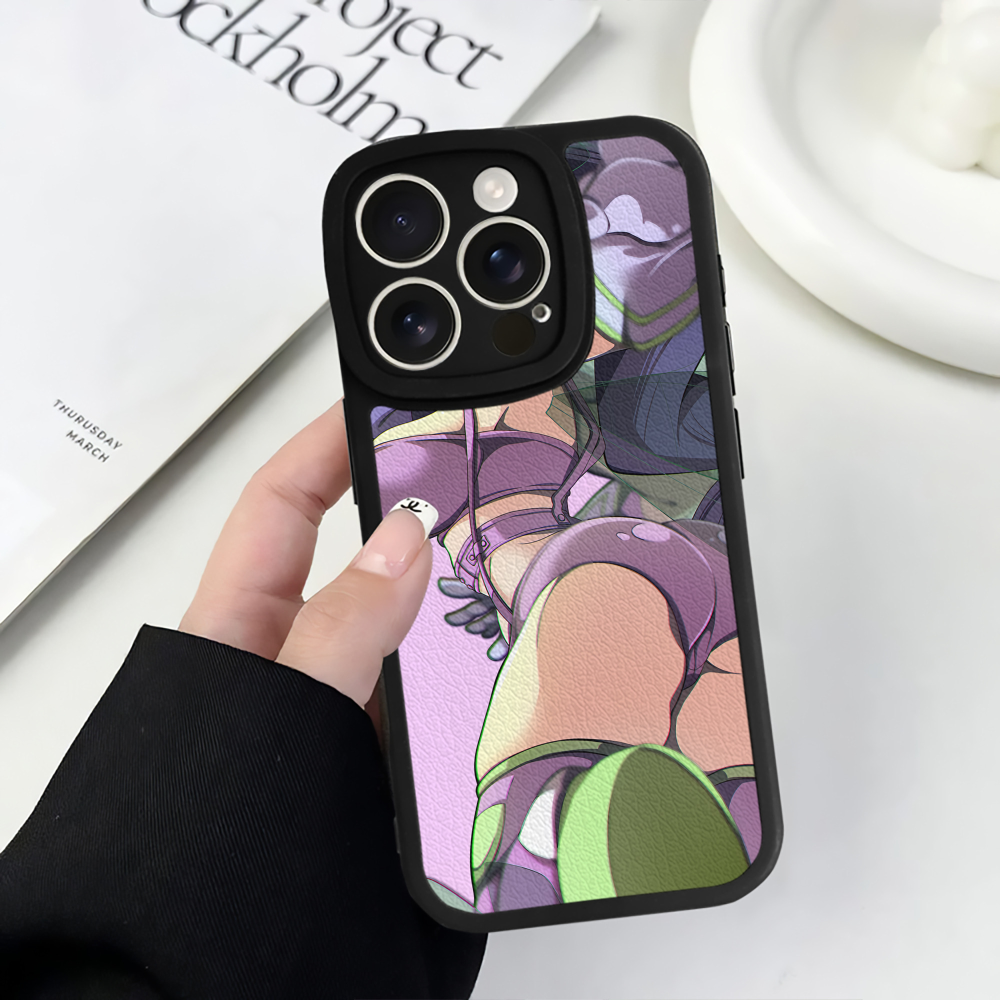 （画像用） Digimon デジタルモンスター/デジモン 【iPhone 16シリーズ対応】シリコンスマホケース（レザー調） 材質：シリコン